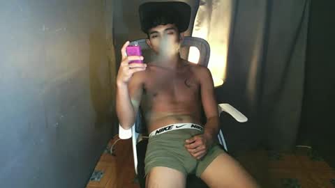 Snapshot of asian_hunk_moreno chatting on July 2026 06:36:01 PM Yuri online show from July 2026 06:36:01 PM