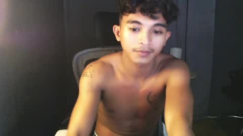 Snapshot of asian_hunk_moreno chatting on July 2026 08:01:01 PM Yuri online show from July 2026 08:01:01 PM