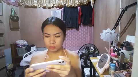 asian_llory online show from November 2025 12:18:01 PM