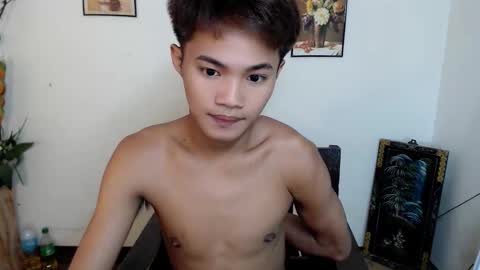 asian_lover05 online show from October 2025 04:36:02 PM