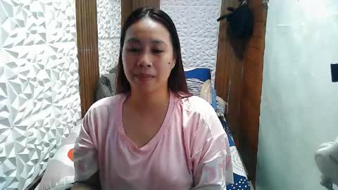 Trixie online show from June 2026 04:09:01 PM