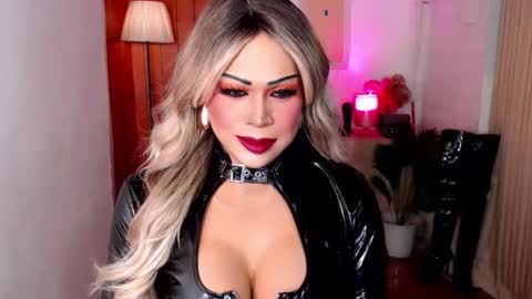 Snapshot of asianassetxxx chatting on October 2025 08:42:02 AM nicole online show from October 2025 08:42:02 AM