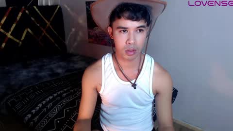 Snapshot of asiancum_peter chatting on April 2026 02:06:01 AM asiancum_peter online show from April 2026 02:06:01 AM