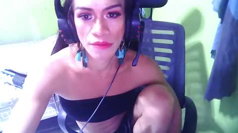 Snapshot of asiangoddezzts chatting on January 2025 07:38:02 PM Miss Audrey L Monel online show from January 2025 07:38:02 PM