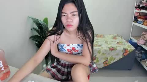 Snapshot of asianhot_babe chatting on January 2026 12:37:01 AM Melody online show from January 2026 12:37:01 AM