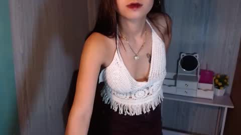 Snapshot of asianhot_celine chatting on March 2025 02:01:02 PM Celine online show from March 2025 02:01:02 PM