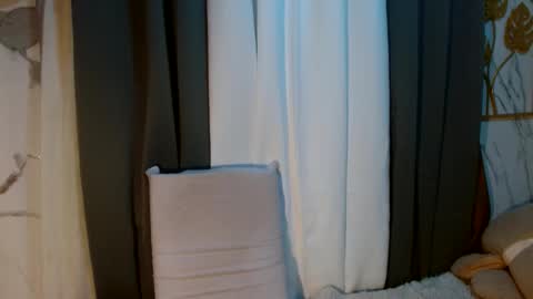 Nico online show from November 2025 02:01:01 AM