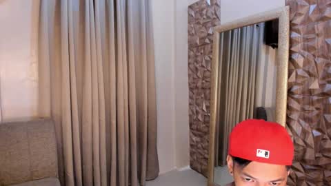 VICTORIA SCOTT online show from February 2025 12:40:01 AM