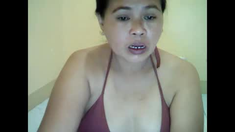 Snapshot of asianmom22 chatting on March 2026 01:21:01 AM asianmom22 online show from March 2026 01:21:01 AM