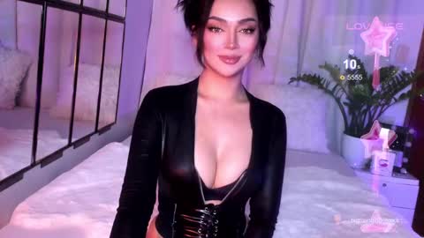Snapshot of asiansexqueenx chatting on December 2024 03:04:02 AM Miss Nia online show from December 2024 03:04:02 AM