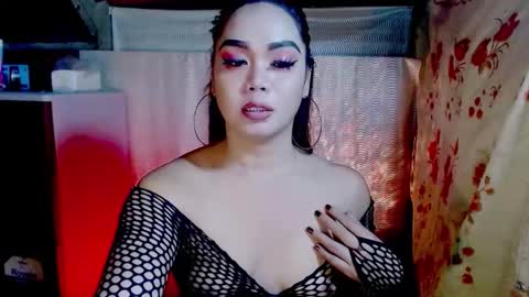 Snapshot of asiansofhia chatting on October 2025 05:15:02 PM Sofhia online show from October 2025 05:15:02 PM
