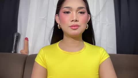 Snapshot of asiansweet_lily chatting on June 2026 10:21:01 PM Lily online show from June 2026 10:21:01 PM