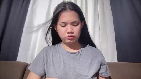 Snapshot of asiansweet_lily chatting on June 2026 04:01:02 AM Lily online show from June 2026 04:01:02 AM