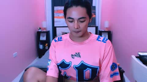 asianverstwink online show from May 2026 11:00:01 PM