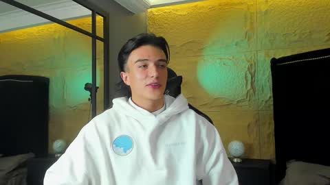 Aslan  online show from January 2026 03:56:02 AM