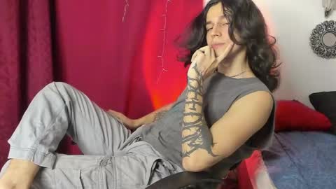 asmodeuszz online show from December 2024 08:39:01 PM