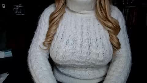 Snapshot of aspen_vale chatting on February 2026 01:45:01 PM Aspen Vale online show from February 2026 01:45:01 PM