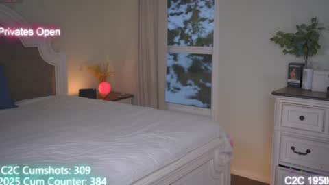 Snapshot of aspenwild chatting on December 2025 04:36:01 PM Aspen Wild online show from December 2025 04:36:01 PM