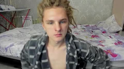 asphalt surfer online show from October 2025 10:27:01 AM