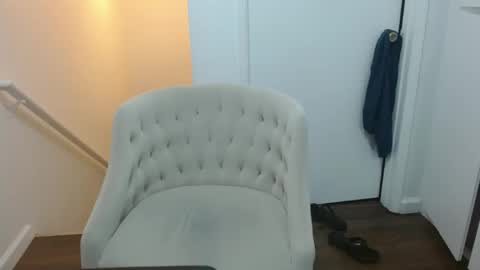 latex online show from April 2026 02:45:02 AM