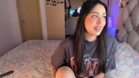 Ashley online show from February 2025 05:18:02 AM