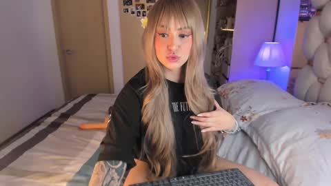 Ashley online show from February 2025 06:18:02 AM