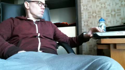 Snapshot of asterion51 chatting on February 2025 02:35:02 PM asterion51 online show from February 2025 02:35:02 PM