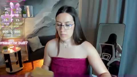 Snapshot of asti_bubbles chatting on June 2026 01:08:01 AM Asti online show from June 2026 01:08:01 AM
