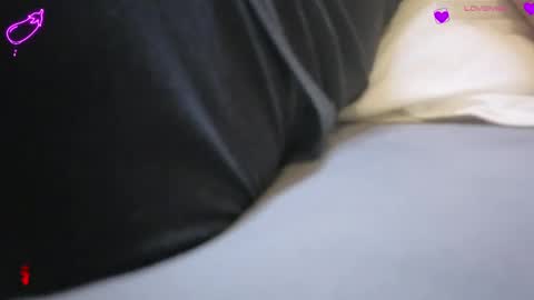 Snapshot of astleitx chatting on April 2026 08:12:02 PM astleitx online show from April 2026 08:12:02 PM