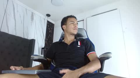 Aston  online show from November 2025 12:13:01 AM