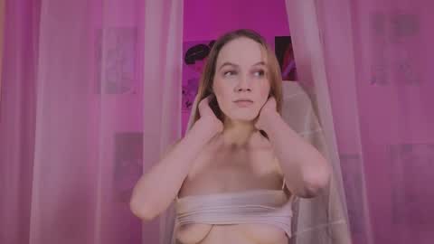 Snapshot of astra_lis chatting on March 2025 06:32:01 PM Astra online show from March 2025 06:32:01 PM