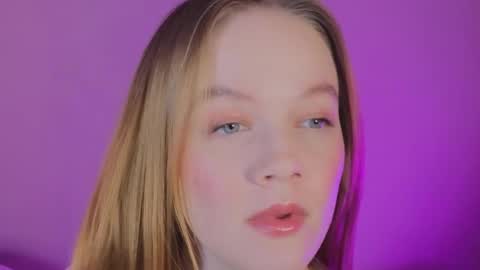 Snapshot of astra_lis chatting on March 2025 05:33:02 AM Astra online show from March 2025 05:33:02 AM