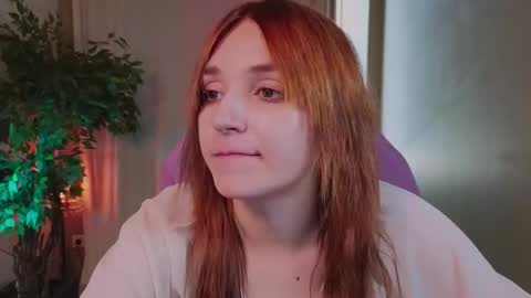 Snapshot of astra_lis chatting on September 2025 02:29:02 PM Astra online show from September 2025 02:29:02 PM