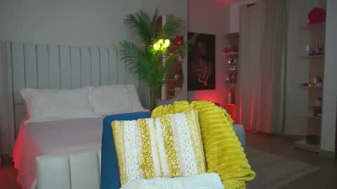 Astrea online show from September 2025 12:14:01 AM