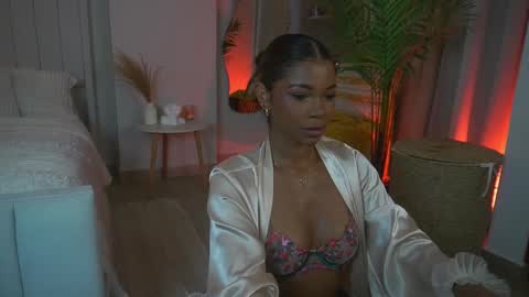 Astrea online show from November 2025 02:34:02 AM