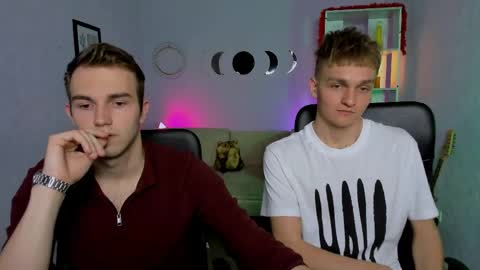 astren online show from April 2026 12:05:02 PM