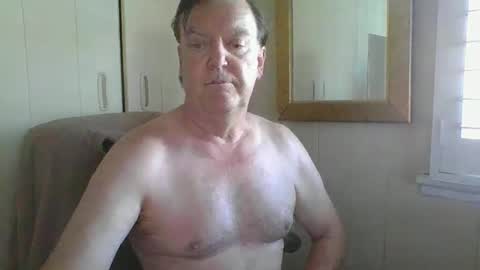 Snapshot of astute008 chatting on January 2026 05:32:01 AM astute008 online show from January 2026 05:32:01 AM