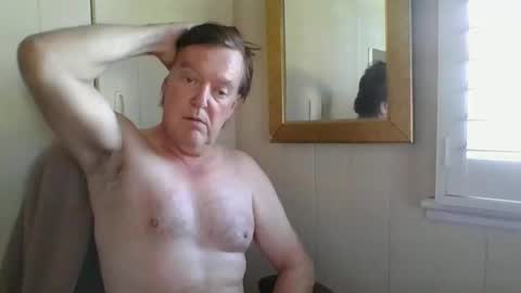 Snapshot of astute008 chatting on February 2026 06:06:02 AM astute008 online show from February 2026 06:06:02 AM