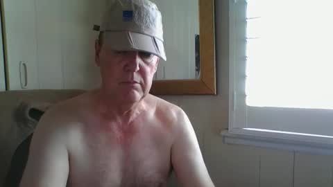 Snapshot of astute008 chatting on March 2026 11:54:02 PM astute008 online show from March 2026 11:54:02 PM