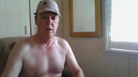 Snapshot of astute008 chatting on March 2026 11:04:01 PM astute008 online show from March 2026 11:04:01 PM