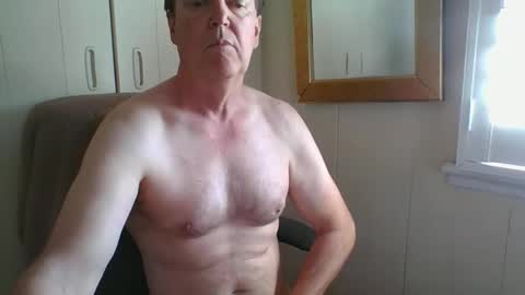 Snapshot of astute008 chatting on April 2026 12:34:01 AM astute008 online show from April 2026 12:34:01 AM