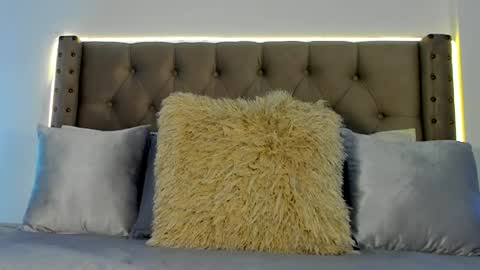 Atenea Hank online show from January 2025 06:02:02 PM