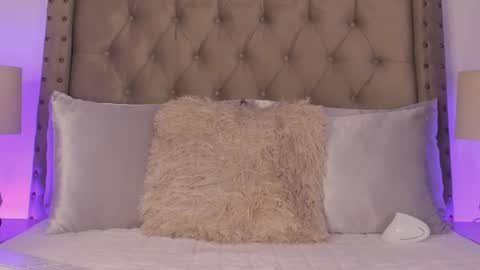 Snapshot of atenea_erotic chatting on March 2026 01:22:01 AM Atenea Hank online show from March 2026 01:22:01 AM