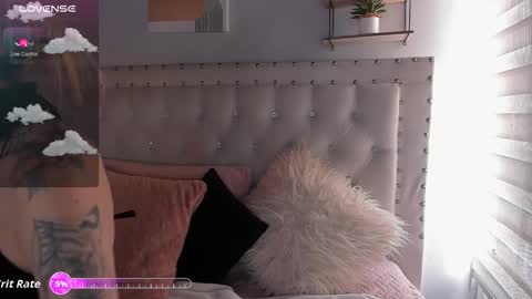 Snapshot of atenea_klett_ chatting on September 2025 01:46:02 PM ATENEA online show from September 2025 01:46:02 PM