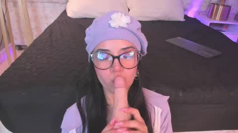 Snapshot of atenea_velle chatting on February 2026 01:55:01 PM atenea velle online show from February 2026 01:55:01 PM