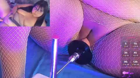Snapshot of ateneadesire chatting on May 2026 12:44:01 PM ateneadesire online show from May 2026 12:44:01 PM