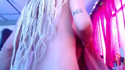 Atenea online show from September 2025 01:25:02 PM