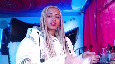 Atenea online show from September 2025 12:54:01 PM