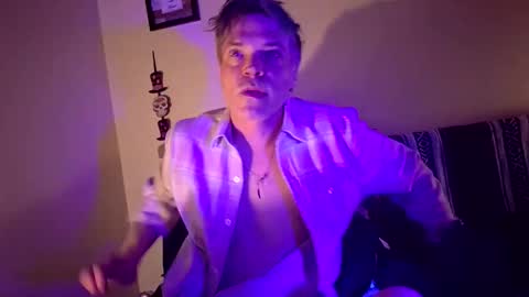 Snapshot of athandrew chatting on March 2026 03:14:01 PM jonnyandrew online show from March 2026 03:14:01 PM