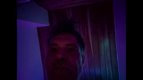 Snapshot of athandrew chatting on April 2026 09:59:01 AM jonnyandrew online show from April 2026 09:59:01 AM
